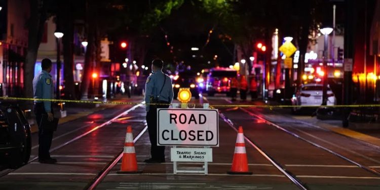 Tiroteo en Estados Unidos deja un saldo de 6 muertos y 9 heridos