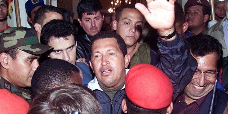 Se cumplen 20 años de los sucesos del 11 de abril de 2002 1 Hugo Chávez después del golpe de Estado.