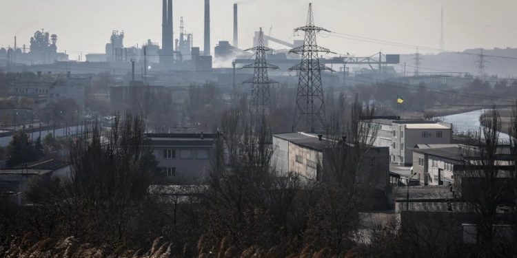 rusia anuncia alto el fuego en mariupol el lunes para evacuar civiles de azovstal 99152