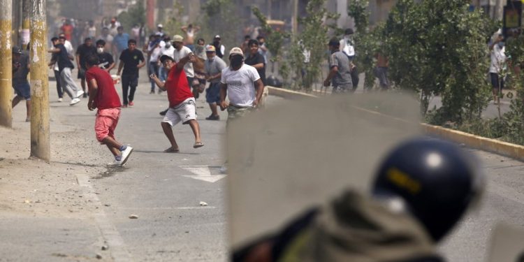Sube a cuatro el número de fallecidos durante paro de transportistas en Perú 1 sube a cuatro el numero de fallecidos durante paro de transportistas en peru 97622