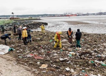 Inundaciones en sudafrica dejan altas cifras de muertos y grandes desastres