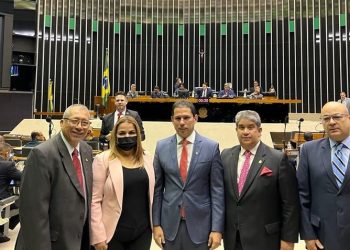 Diputados anuncian que Venezuela regresa al Parlasur