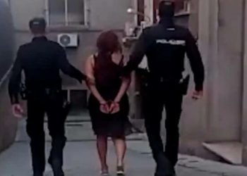 La mujer amenazó a su familia de muerte