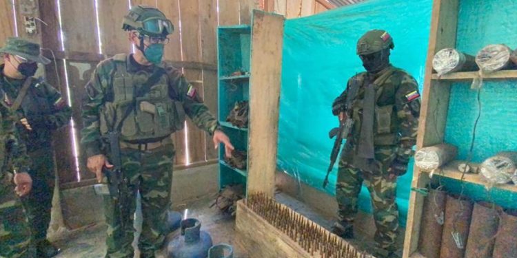 FANB detecta otro campamento con artefactos explosivos en Apure