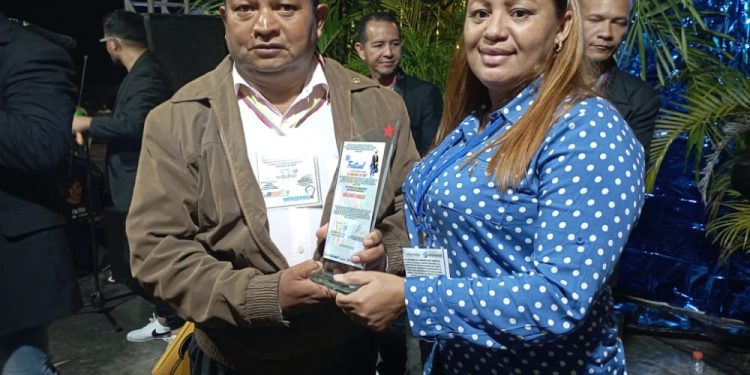 Libertador celebra primer festival juvenil de música llanera "Cascabel de Oro" 1 Libertador celebra primer festival juvenil de música llanera "Cascabel de Oro"