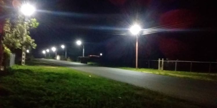 Continúan rehabilitación de alumbrado público en el sector Los Pozos de Sotillo