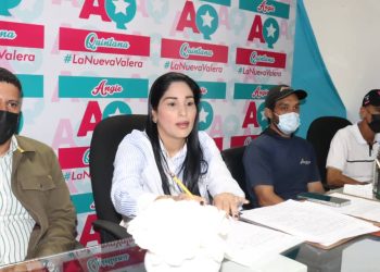 Angie Quintana destaca modernización de Valera con instalación de semáforos inteligentes.