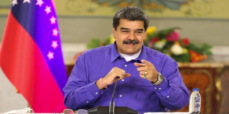 Maduro dio inicio este viernes al Sistema 1×10 del Buen Gobierno 1 Maduro dio inicio este viernes al Sistema 1×10 del Buen Gobierno