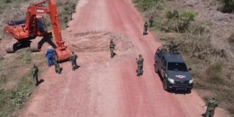 FANB destruyó pistas clandestinas destinadas al narcotráfico 1 PISTAS CLANDESTINAS