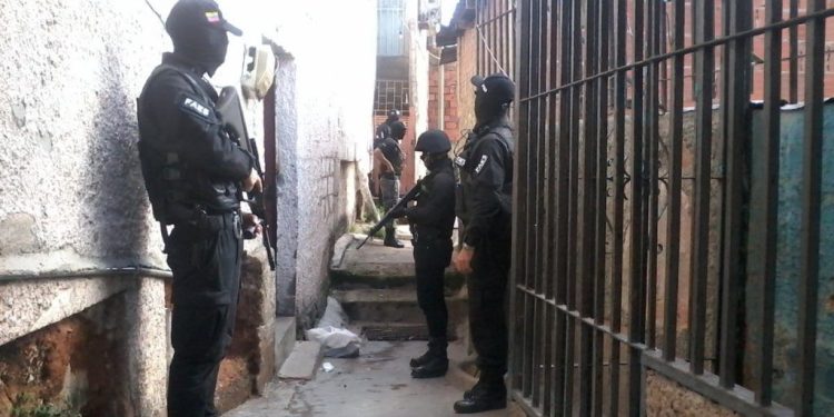 Abatidos 3 antisociales durante operativo policial en la cota 905