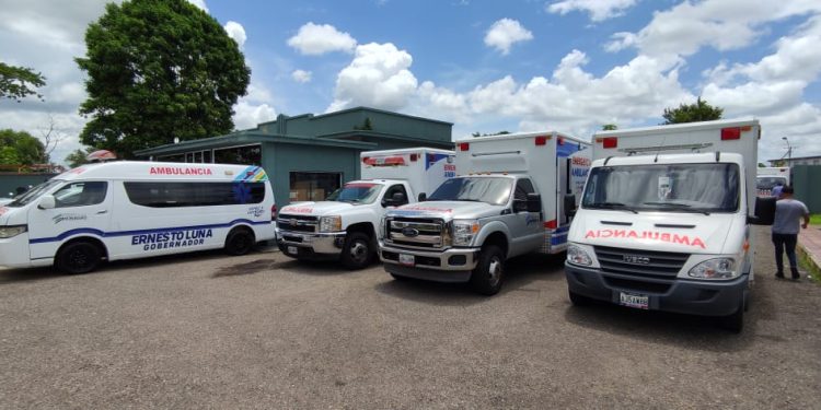 Gobernador Ernesto Luna entregó cinco ambulancias a la red de salud pública 1 Las cinco ambulancias fueron entregadas por el gobernador de Monagas, Ernesto Luna.