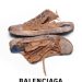 Mira la nueva colección de Balenciaga inspirada en zapatos rotos y sucios 9 balenciaga 2