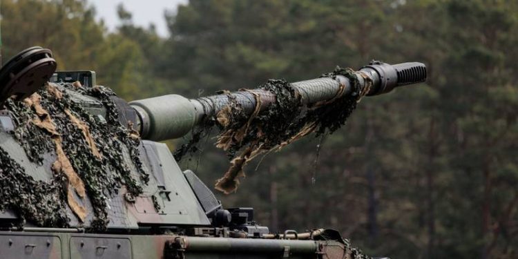 Ya en abril, el primer ministro, Justin Trudeau, habría anunciado que Ottawa proporcionaría a las fuerzas militares ucranianas piezas de artillería pesada.