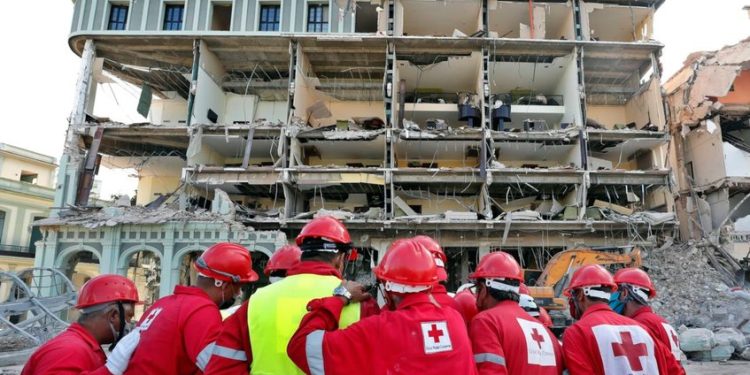 Se eleva a 30 el saldo de fallecidos por explosión de hotel en Cuba 1 d110c937eb7e47a3a249960c4a6fc687