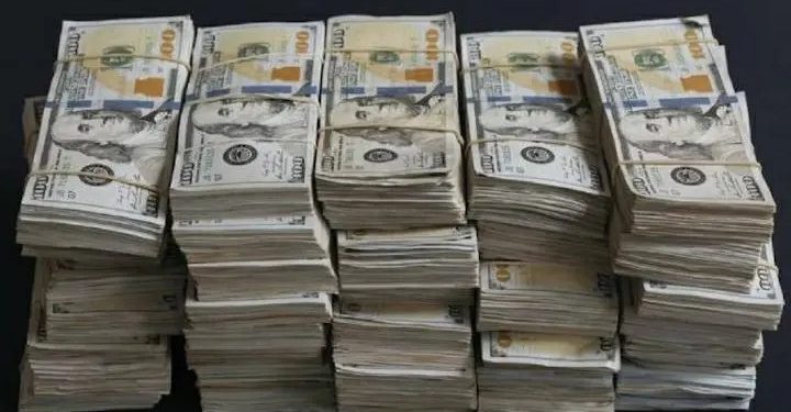 Precio del Dólar en Venezuela: lunes 02 de mayo de 2022 1 La información es suministrada por el BCV