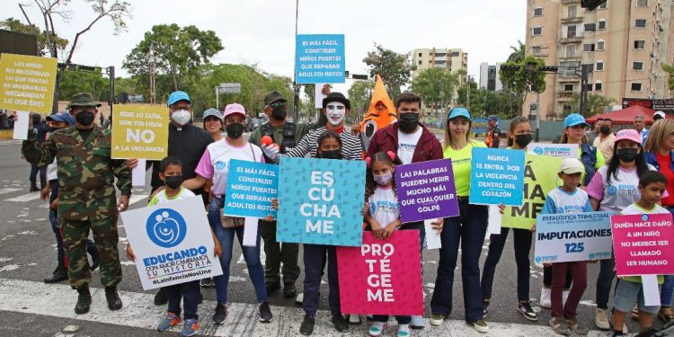 Gobierno de Monagas e instituciones crean Estado Mayor y campaña contra la violencia infantil 1 Las instituciones unieron acciones y voces, con “un basta” para combatir y prevenir la violencia y maltrato infantil.
