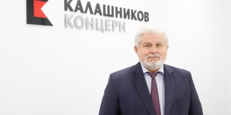 La fábrica de fusiles Kaláshnikov en Venezuela no se pondrá en marcha este 2022 1 El director general del consorcio armamentístico ruso Kaláshnikov indicó que el retraso de la puesta en marcha de la fábrica obedece a problemas de orden logístico.