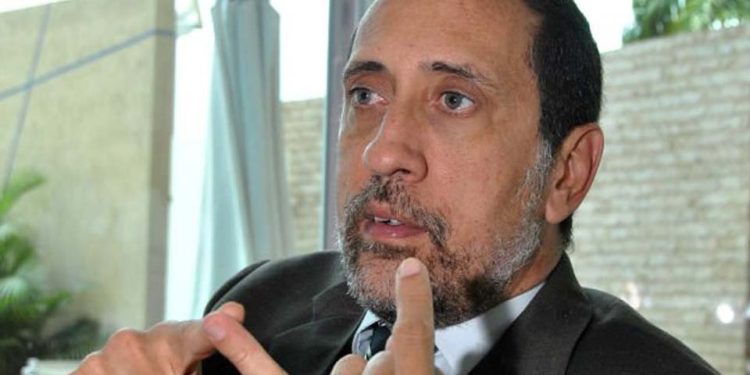 Economista José Guerra: Bono a jubilados no está contemplado en la Ley de Presupuesto 1 Economista, José Guerra da su opinión sobre el bono que ofreció el Gobierno Nacional a los jubilados