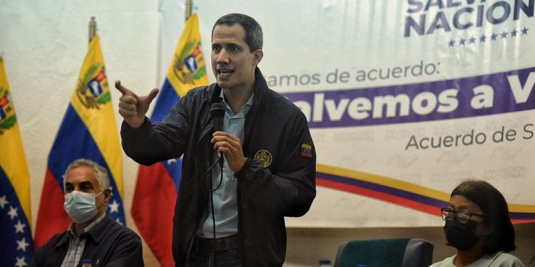 Guaidó asegura que hay que rescatar "el estado de derecho"