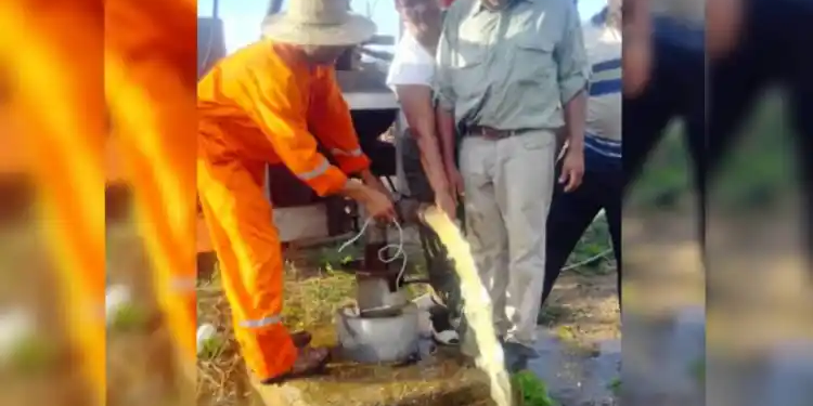 Alcaldía de Aguasay instala bomba de 10 Hp en el sector El Piñal 1 photo4907234293458250379