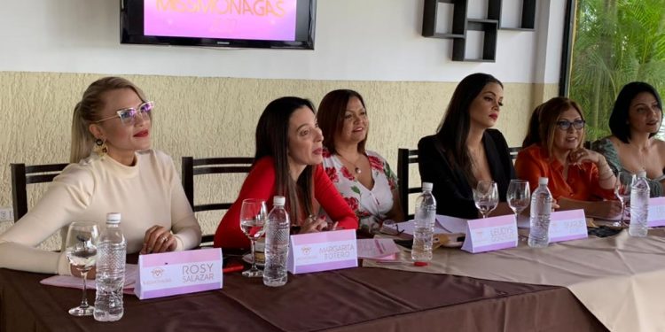 La organización Miss Monagas realizó primer casting rumbo al Miss Venezuela 1 El jurado evaluador estuvo presidido por la directora del Miss Monagas, Leudys González.