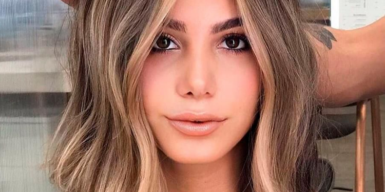 Conoce las nuevas mechas 2022 que te harán rejuvenecer 1 Conoce las nuevas mechas 2022 que te harán rejuvenecer