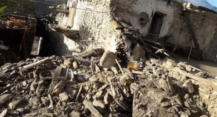 Asciende a 1.030 el número de fallecidos por sismo en Afganistán 1 Organizaciones humanitarias y autoridades realizan trabajos de búsqueda y rescate de supervivientes.