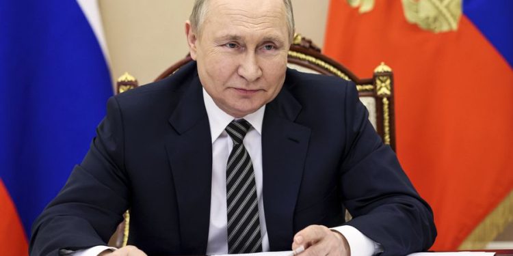 Rusia asegura que las sanciones de la UE son autodestructivas 1 En un declaración del ministerio ruso deduce que estas sanciones "socavarán la economía y la seguridad energética de la UE".