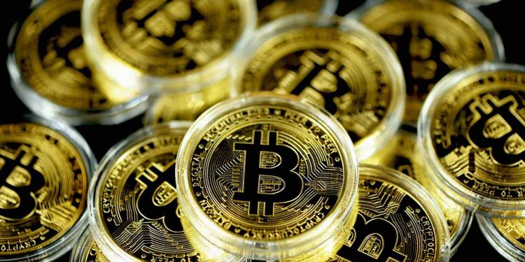 Mercado de criptomonedas se desploman por temores de inflación 1 El Bitcoin es una de las criptomonedas se cotiza alrededor de los $ 22.000 y el Ethereum en $ 1.200, su precio más bajo en 14 meses.