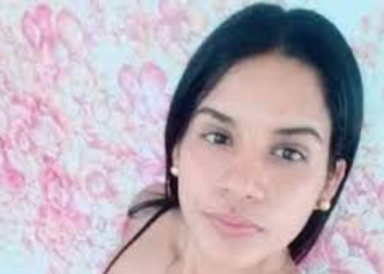 Luego de ser rescatada por la policía fue llevada al hospital para recibir tratamiento médico.