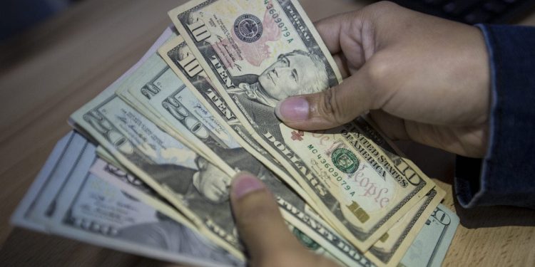 Precio del Dólar en Venezuela: miércoles 1° de junio de 2022 1 Los precios oficiales son publicados por el Banco Central de Venezuela (BCV)