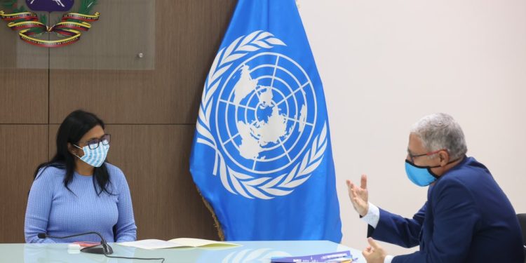 Gobierno Nacional y OPS evalúan acuerdos de salud y control de COVID-19 1 Autoridades evaluaron programas de cooperación en materia de salud