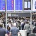 Espacio aéreo de Suiza reabre tras fallo informático que duró varias horas 10 La empresa que se encarga de la logística área en Suiza, Skyguide, no ha precisado el origen del fallo.