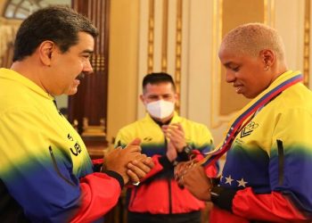 Maduro celebra la victoria de la reina del Salto Triple, Yulimar Rojas