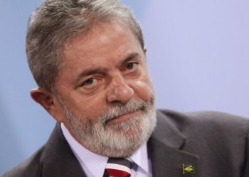 Lula se reunirá con empresarios para debatir propuestas económicas 2 El candidato anunció que quiere restaurar el presupuesto participativo en el gobierno.