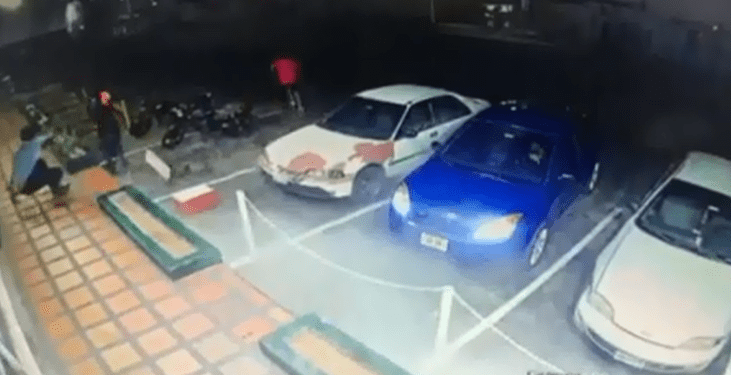 Bodegón en Maracaibo fue atacado con artefactos explosivos 1 El hecho fue registrado por las cámaras de seguridad