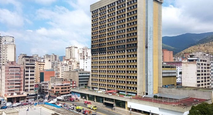 Maestros no "darán clases en septiembre si no reciben bono vacacional" 1 El ministerio asegura que ya fue "cancelado el bago vacacional"