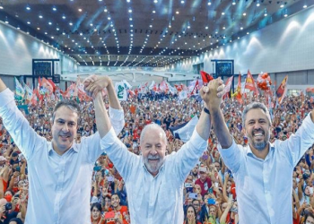 Multitudinario acto de campaña protagoniza Lula da Silva