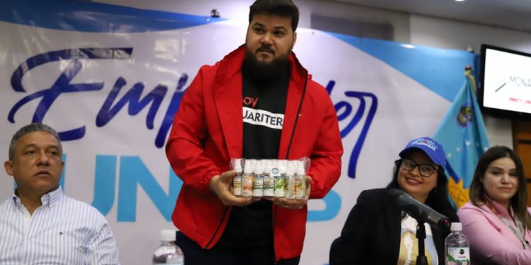 Más de 220 emprendedores monaguenses recibieron financiamientos para impulsar el desarrollo económico. 1 Más de 220 emprendedores monaguenses recibieron financiamientos para impulsar el desarrollo económico.