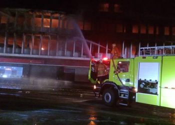 Bomberos de Caracas controlaron incendio en Quinta Crespo