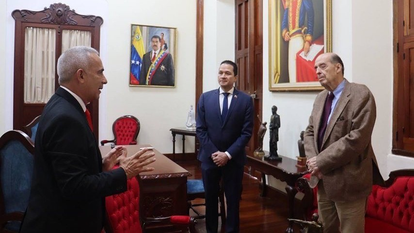 Venezuela y Colombia acordaron restablecer embajadores a partir del 7 de agosto