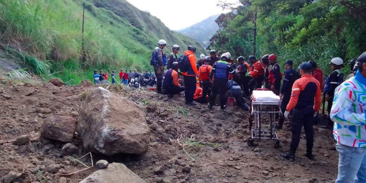 Autoridades despliegan organismos de seguridad por afectaciones en el río El Chama en Mérida 1 image 63