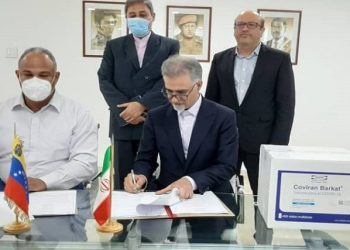 Venezuela recibirá primer lote de 100 mil vacunas provenientes de Irán
