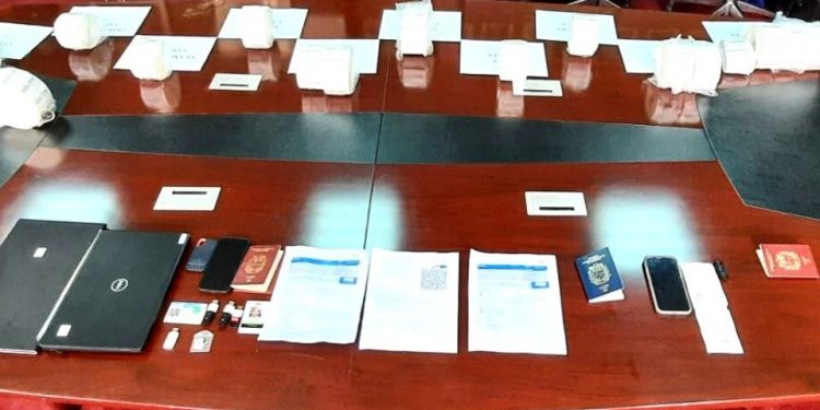 Liberados los 3 venezolanos detenidos con material electoral en Kenia