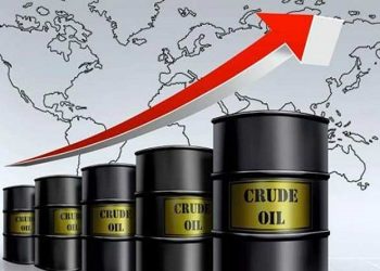 Crudo intermedio de Texas sube más de 5 dólares