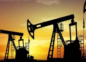 Producción de petróleo llega a 700 mil barriles diarios