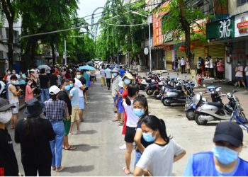 Turistas quedaron atrapados en la ciudad de Sanya tras brote de Covid-19