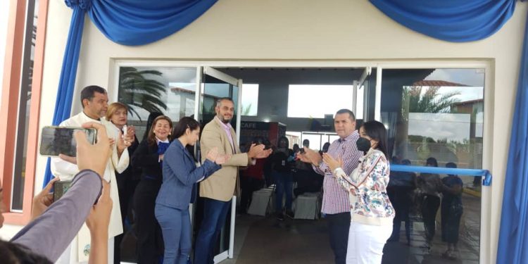 Hotel Kariña abrió sus puertas en Punta de Mata 1 La sucursal del Hotel Kariña Punta de Mata, abrió sus puertas para brindar confort a propios y visitantes.