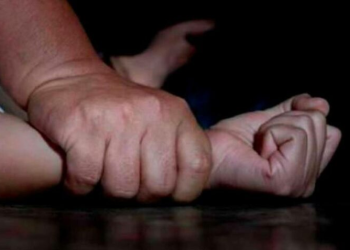 Ambas trabajadoras tapaban el abuso sexual a la menor