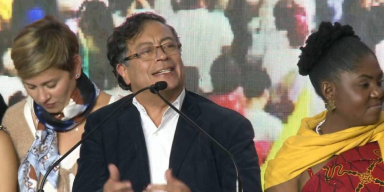 Gustavo Petro pretende legalizar el cannabis (+detalles) 1 Mandatario pidió que se sembrará el producto, pero sin licencia